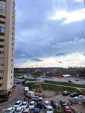 
  Продается 2-комн. квартира, 77 м², Пирогова ул, д. 70
. Фото 16.