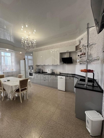 
  Продается 3-комн. квартира, 120 м², Октябрьская ул
. Фото 2.