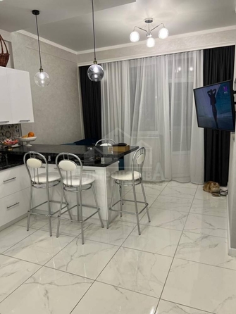 
  Продается 1-комн. квартира, 62 м², Октябрьская ул
. Фото 2.