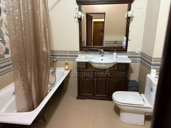 
  Сдается 1-комн. квартира, 60 м², Ленинградская ул
. Фото 9.