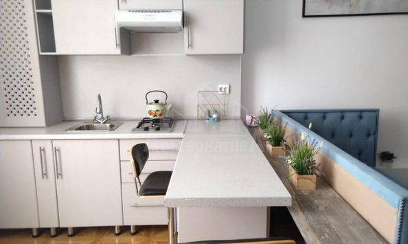 
  Продается 1-комн. квартира, 33 м², Юлиуса Фучика ул
. Фото 3.