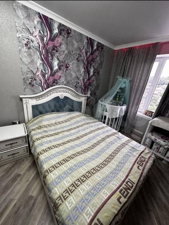 
  Продается 2-комн. квартира, 45 м², Крутая дорога ул
. Фото 2.