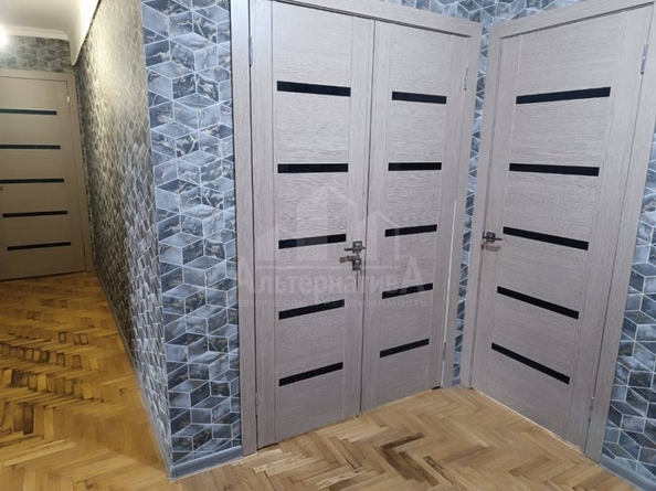 
  Продается 4-комн. квартира, 80 м², Лермонтова ул
. Фото 2.