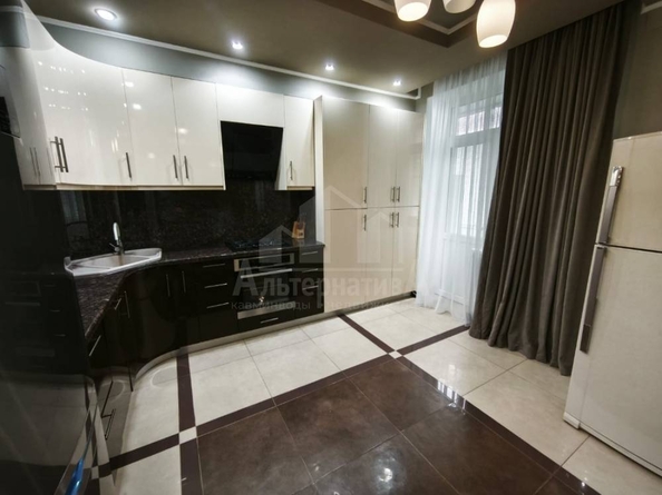 
  Продается 4-комн. квартира, 146 м², Орджоникидзе ул
. Фото 1.