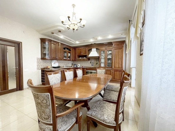 
  Продается 4-комн. квартира 181 м². Фото 32.