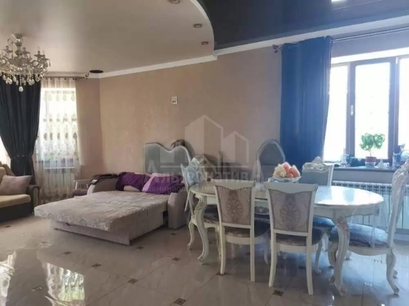 
  Продается дом 200 м². Фото 1.