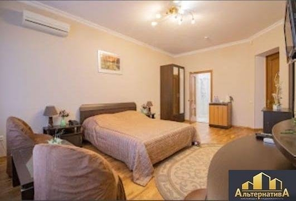 
  Продается универсальное помещение 1200 м². Фото 2.