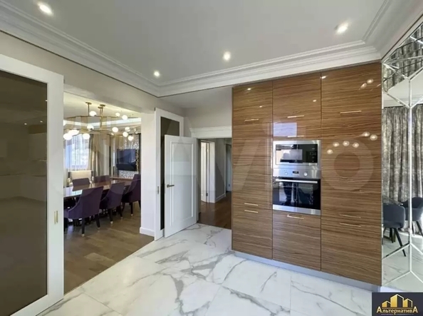 
  Продается 4-комн. квартира 212.5 м². Фото 13.
