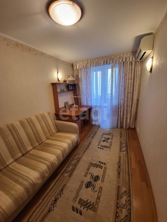 
   Продам 2-комнатную, 55 м², Октябрьская ул, 229

. Фото 17.