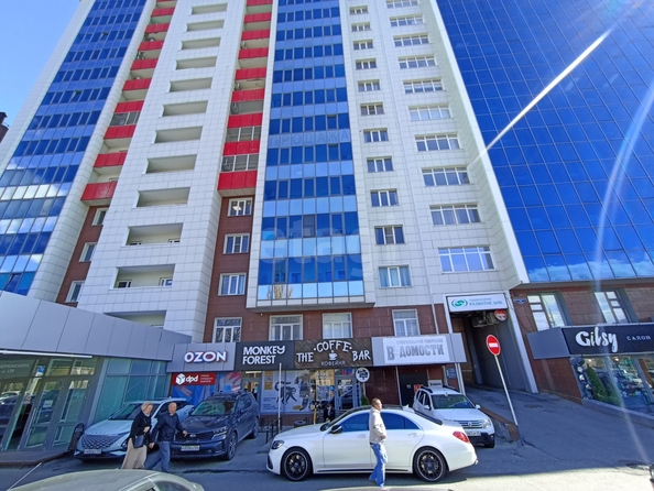 
  Сдается офис 221.7 м². Фото 3.