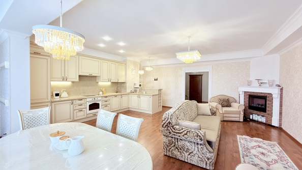 
  Продается 2-комн. квартира 131 м². Фото 3.
