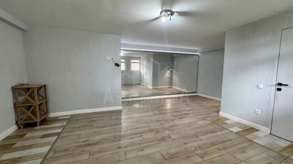 
  Продается универсальное помещение 27 м². Фото 1.