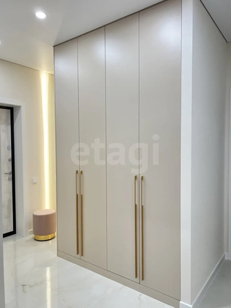 
  Продается 2-комн. квартира 57 м², в ЖК Высота, литер 2.1. Фото 1.