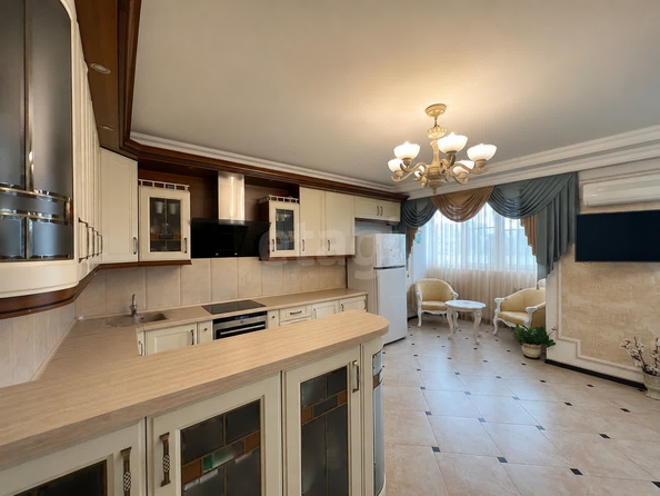 
  Продается 3-комн. квартира 127 м². Фото 1.