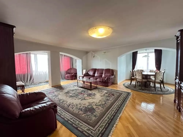 
  Продается 3-комн. квартира 117 м². Фото 1.
