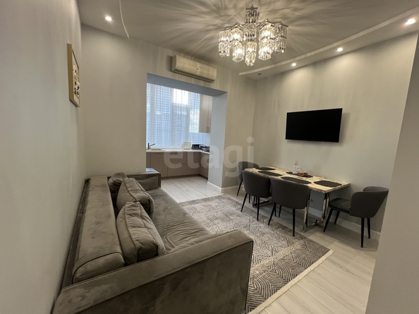 
  Продается 2-комн. квартира 72 м². Фото 2.