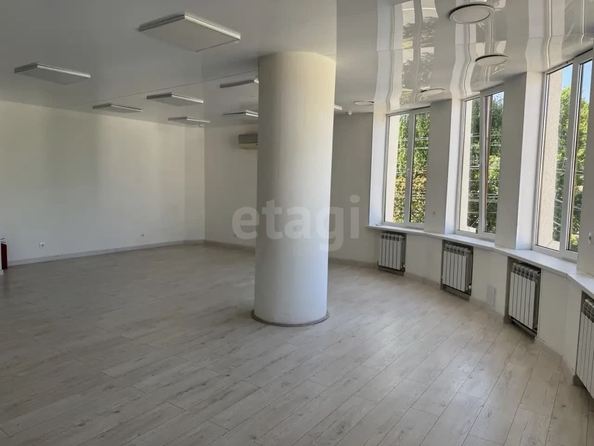 
  Сдается универсальное помещение 60 м². Фото 1.