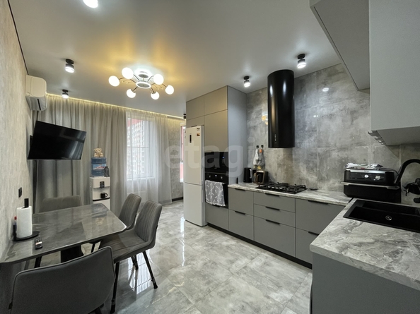 
  Продается 2-комн. квартира 65 м². Фото 1.