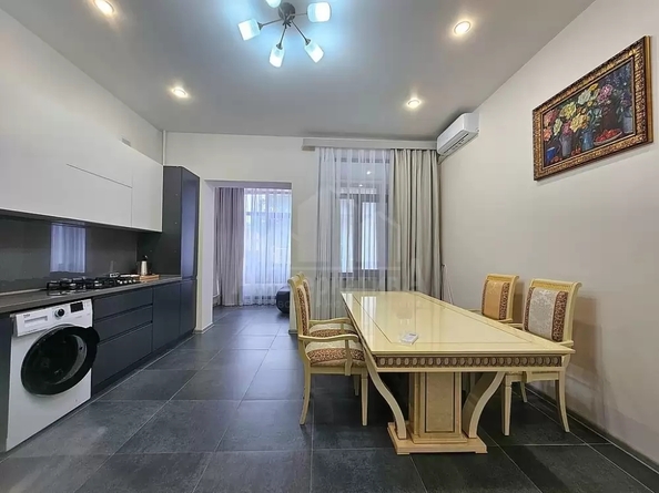 
  Продается 2-комн. квартира 111.8 м². Фото 4.