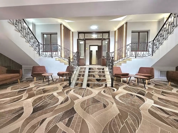 
  Продается 2-комн. квартира 111.8 м². Фото 2.