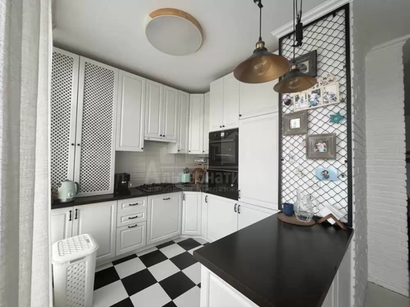 
  Продается 4-комн. квартира 93.5 м². Фото 1.