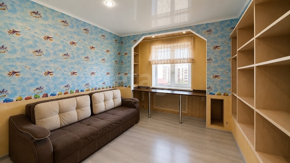 
  Продается 4-комн. квартира 105.3 м². Фото 1.
