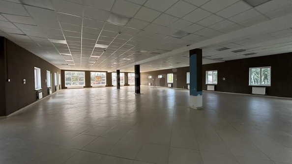 
  Сдается универсальное помещение 450 м². Фото 2.
