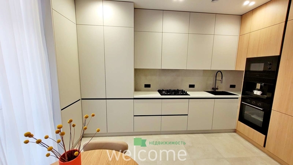 
  Продается 2-комн. квартира 68 м². Фото 2.