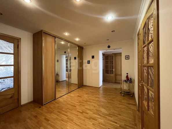 
  Продается 4-комн. квартира 130.2 м². Фото 2.