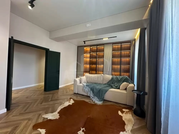 
  Продается 2-комн. квартира 82 м². Фото 1.