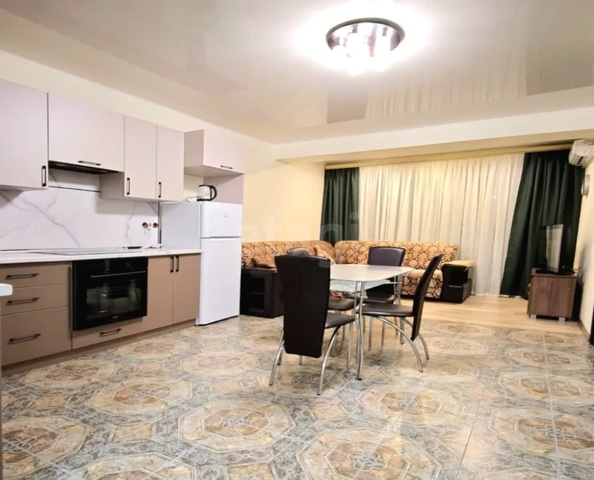 
  Сдается 2-комн. квартира 70 м². Фото 1.