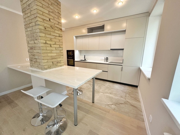 
  Сдается 2-комн. квартира 65 м². Фото 2.
