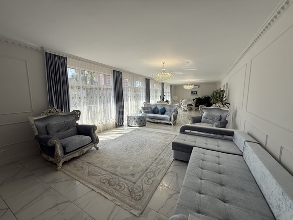 
  Продается дом 752.5 м². Фото 1.