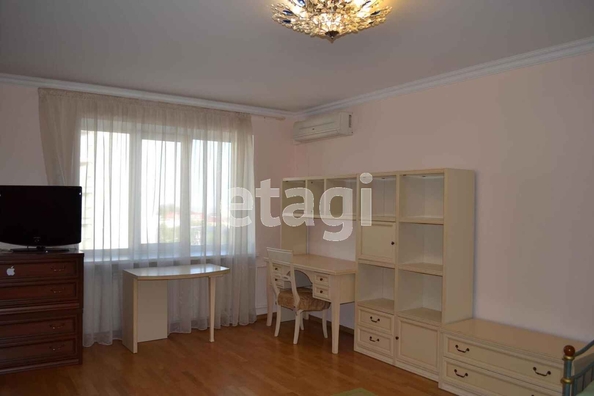 
   Продам 3-комнатную, 203 м², Мира ул, 341

. Фото 6.