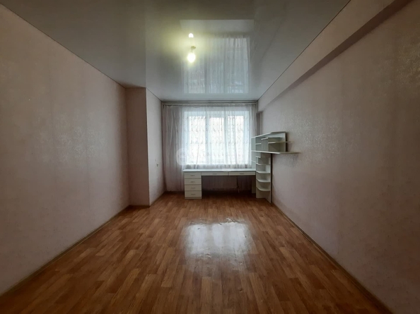 
   Продам 2-комнатную, 62.3 м², Ерохина ул, 27

. Фото 3.