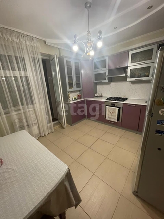 
   Продам 3-комнатную, 84 м², 45 Параллель ул, 73

. Фото 5.