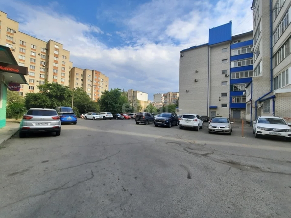 
   Продам 2-комнатную, 49.8 м², 45 Параллель ул, 20

. Фото 2.