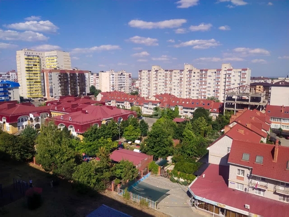 
   Продам 3-комнатную, 70 м², Серова ул, 480

. Фото 25.