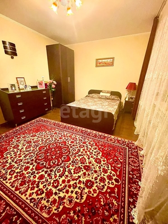 
   Продам 2-комнатную, 68.5 м², Сельская ул, 18г

. Фото 3.