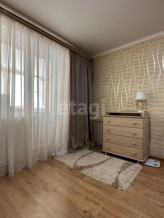 
   Продам 2-комнатную, 74.1 м², 45 Параллель ул, 22/7

. Фото 2.