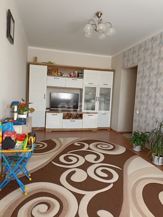 
   Продам 2-комнатную, 51 м², Орджоникидзе ул, 135/2

. Фото 3.