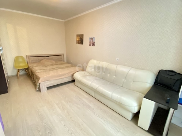 
   Продам 1-комнатную, 35 м², Дзержинского ул, 228

. Фото 7.