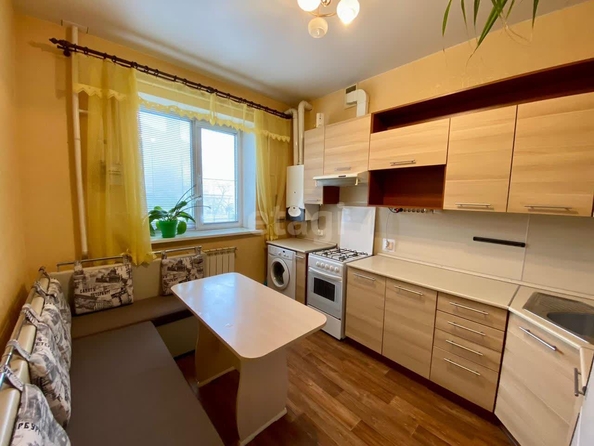 
   Продам 1-комнатную, 44 м², Глинки ул, 37А

. Фото 1.