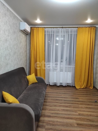 
   Продам 1-комнатную, 42 м², Доваторцев ул, 37/8

. Фото 1.