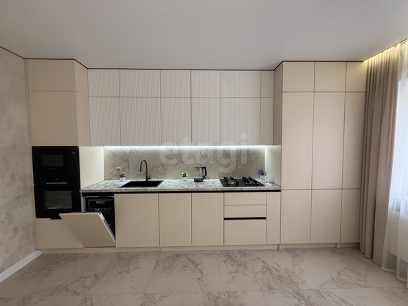 
  Продается 1-комн. квартира 60.1 м². Фото 2.