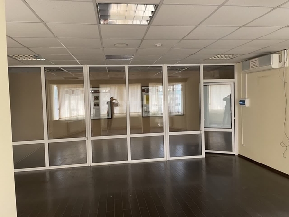 
  Продается офис 2212 м². Фото 28.