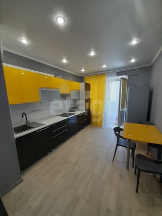
  Продается 2-комн. квартира 72.7 м². Фото 1.