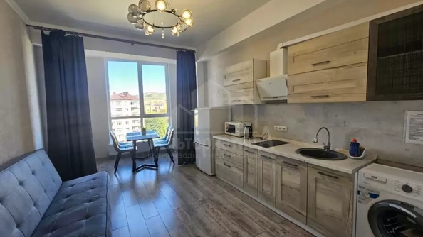 
  Сдается 1-комн. квартира 50 м². Фото 2.