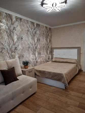 
   Продам 3-комнатную, 65 м², Ленина ул, 301

. Фото 1.