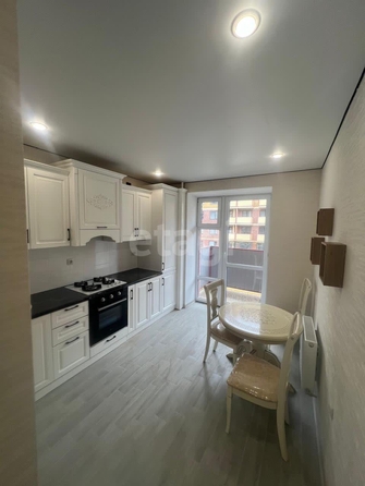 
   Продам 1-комнатную, 33 м², Ишкова ул, 99

. Фото 1.